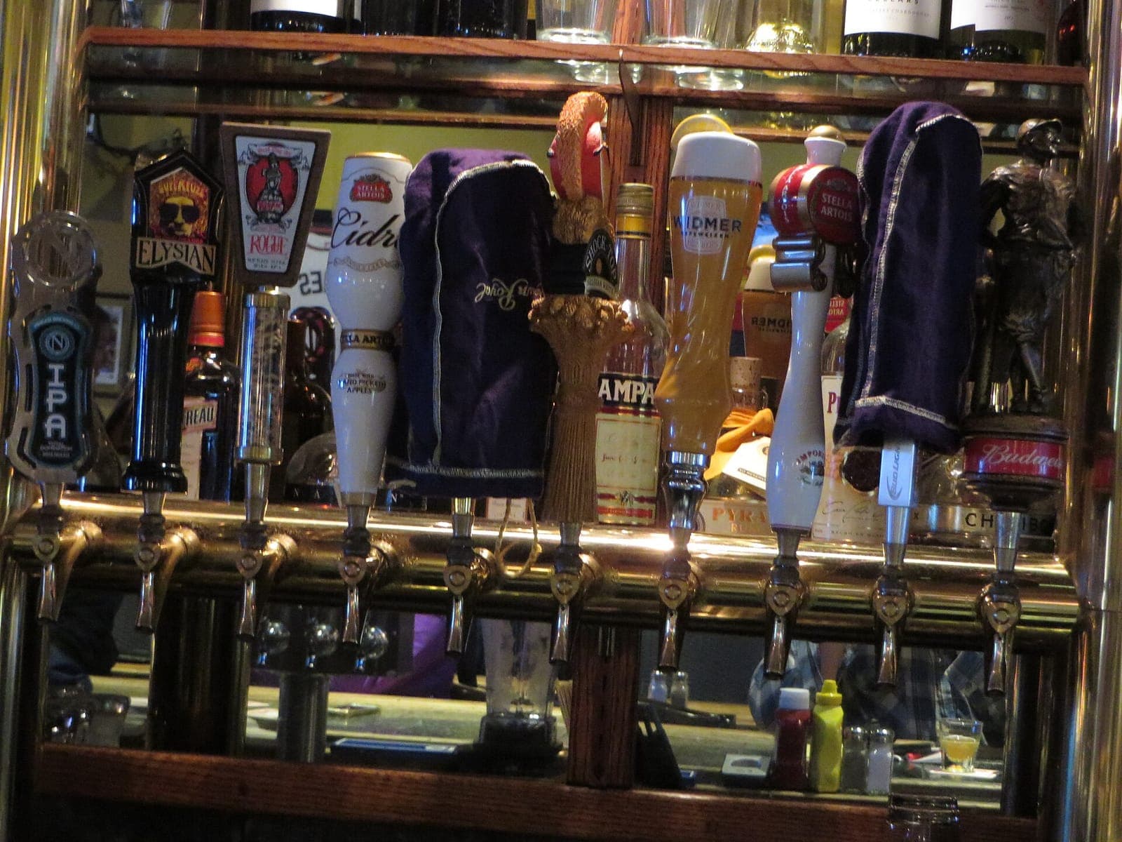 Chaplin Bar